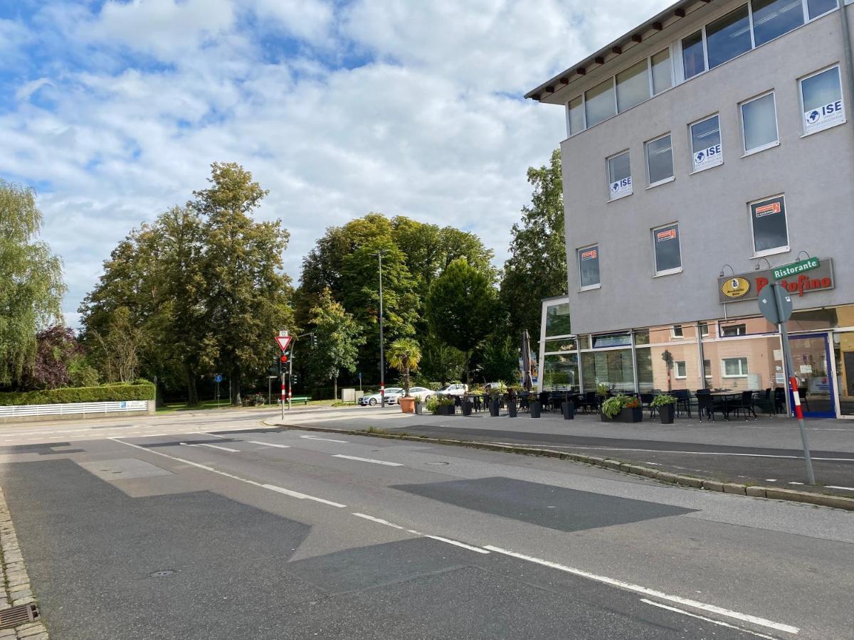 Modernes Apartment - Zentrale Lage - Kostenloses Parken Amberg Esterno foto